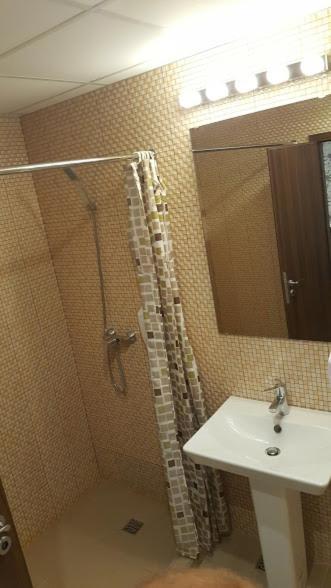 Hotel Viva Ploieşti Extérieur photo